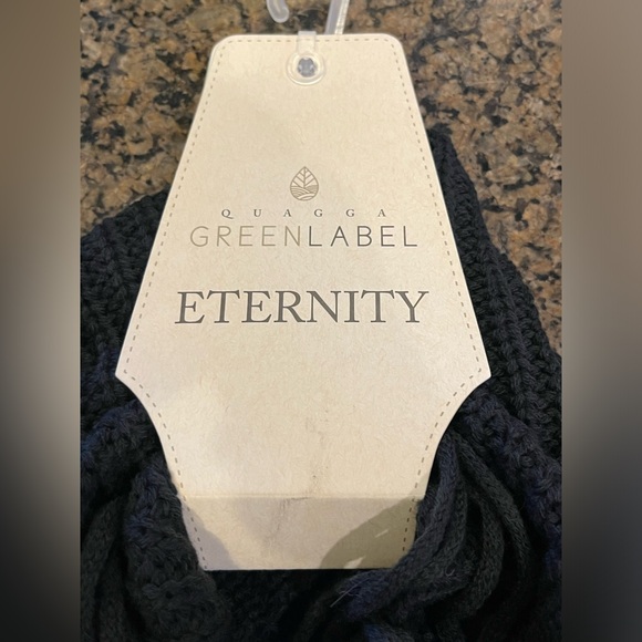 Quagga GREENLABEL eternity infinity black scarf w/ free bracelet NWT BOHO warm - Picture 8 of 9